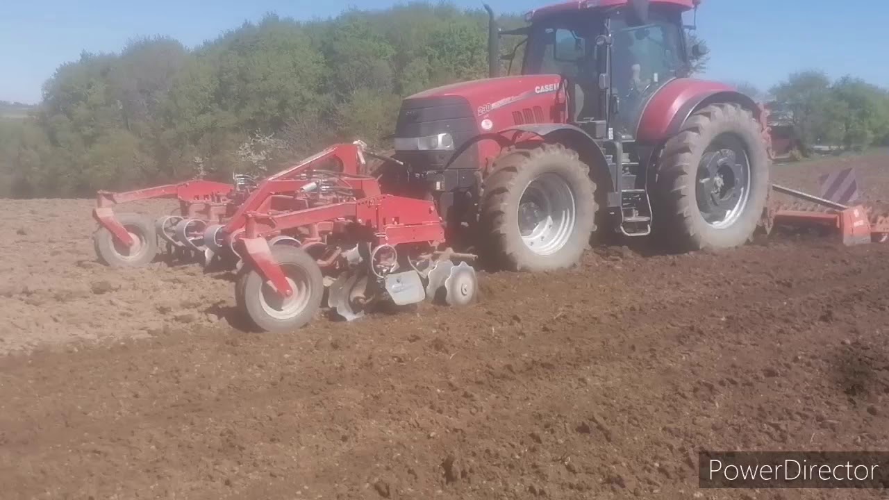 Passage de la herse rotative sur labour 😜🚜 - YouTube