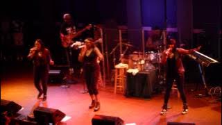 SWV - Downtown (Remix) live - Philly 6.21.15