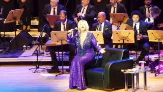 Emel Sayin - - Akşamın Olduğu Yerde Bekle Diyorsun Gelmiyorsun Resimi