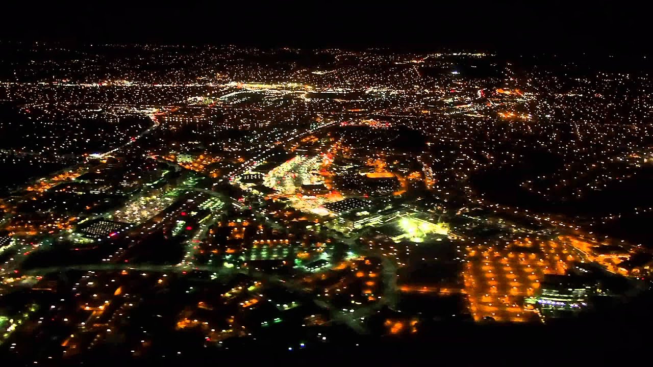 Nighttime approach and landing at SFO