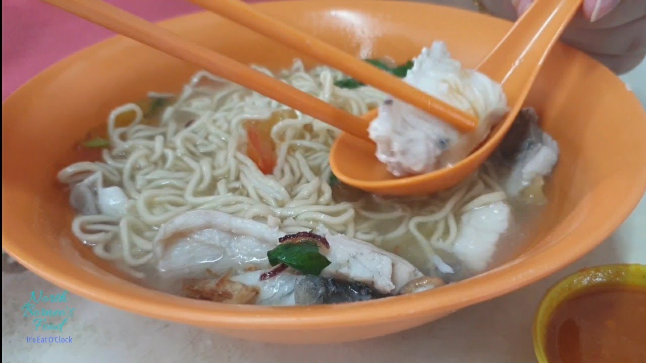 Eng What To Eat In Kota Kinabalu Wan Wan Fish Noodle Fried Fish Fillet Sup Ikan Wan Wan Youtube