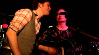 Video thumbnail of "Dawn Landes w/Josh Ritter - Fox On The Run"