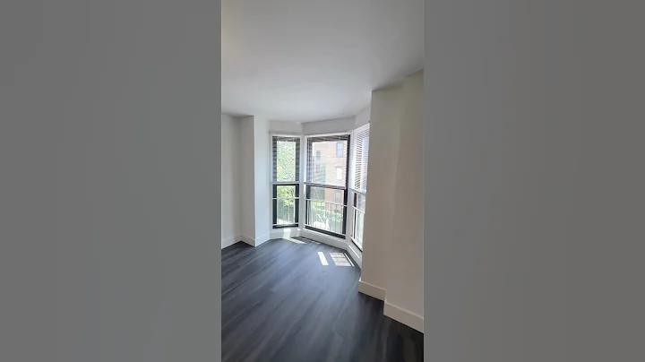3 Bedroom Apartment Walkthrough | 1400 E. 57th St. #303 | Chicago | Mac Properties