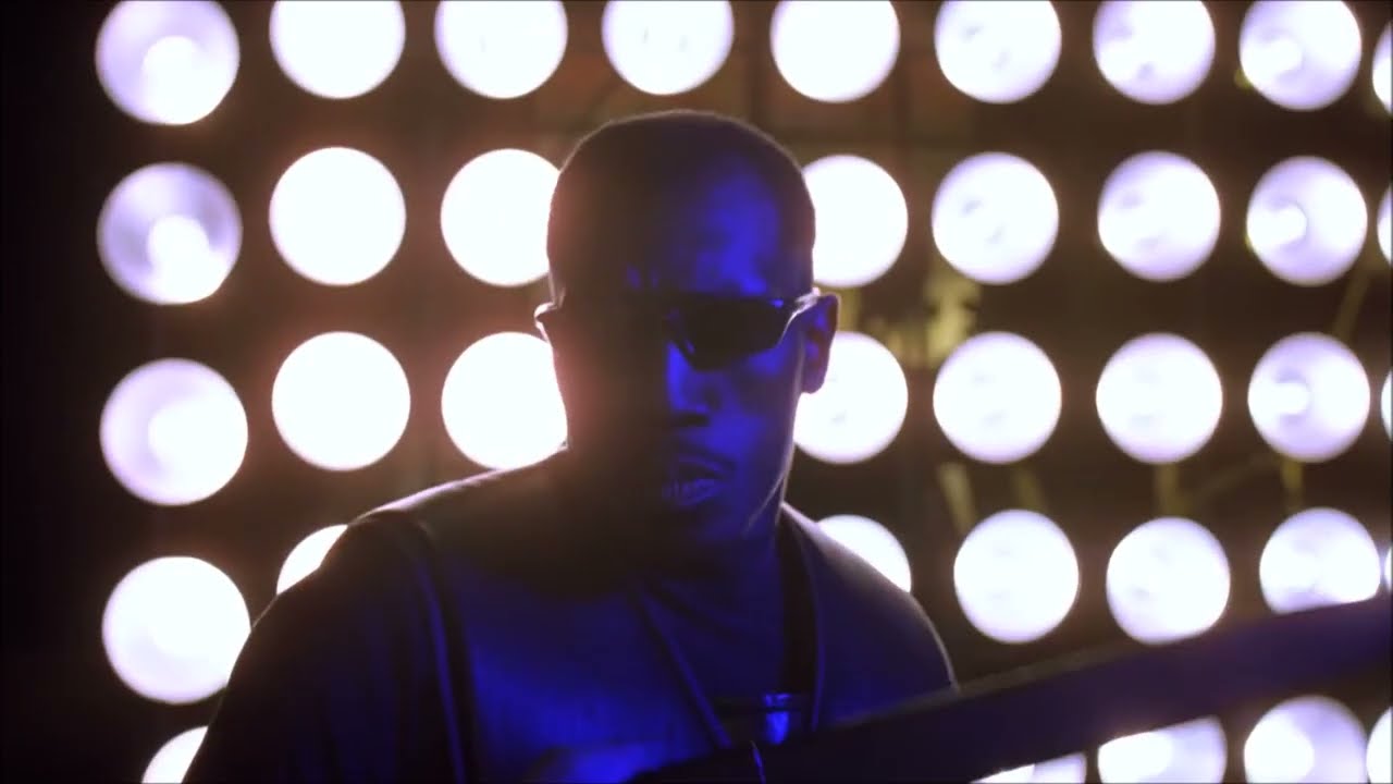 BLADE 2 SPOTLIGHT FIGHT SCENE (WELCOME 2 DETROIT GOES WITH EVERYTHING)