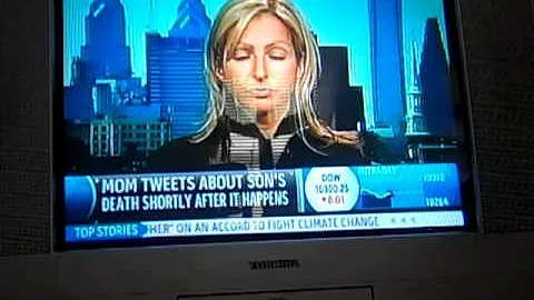 Shellie Ross Tweeting while son drowns