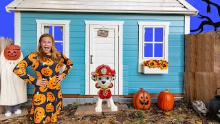 Assistant Looks for Paw Patrol in her Playhouse and Halloween Town