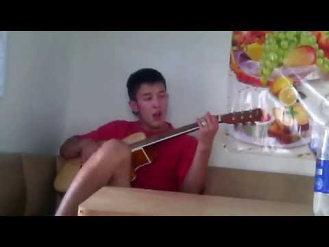 Асыл әке на гитаре