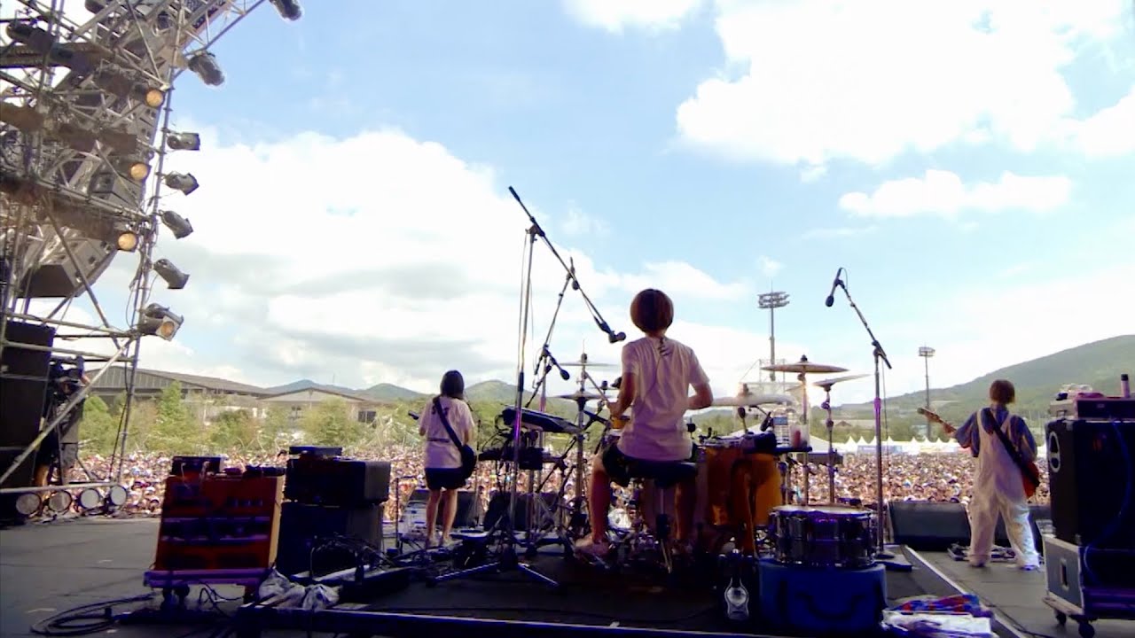 SHISHAMO「君と夏フェス」10周年 夏フェス ダイジェストVer. - YouTube