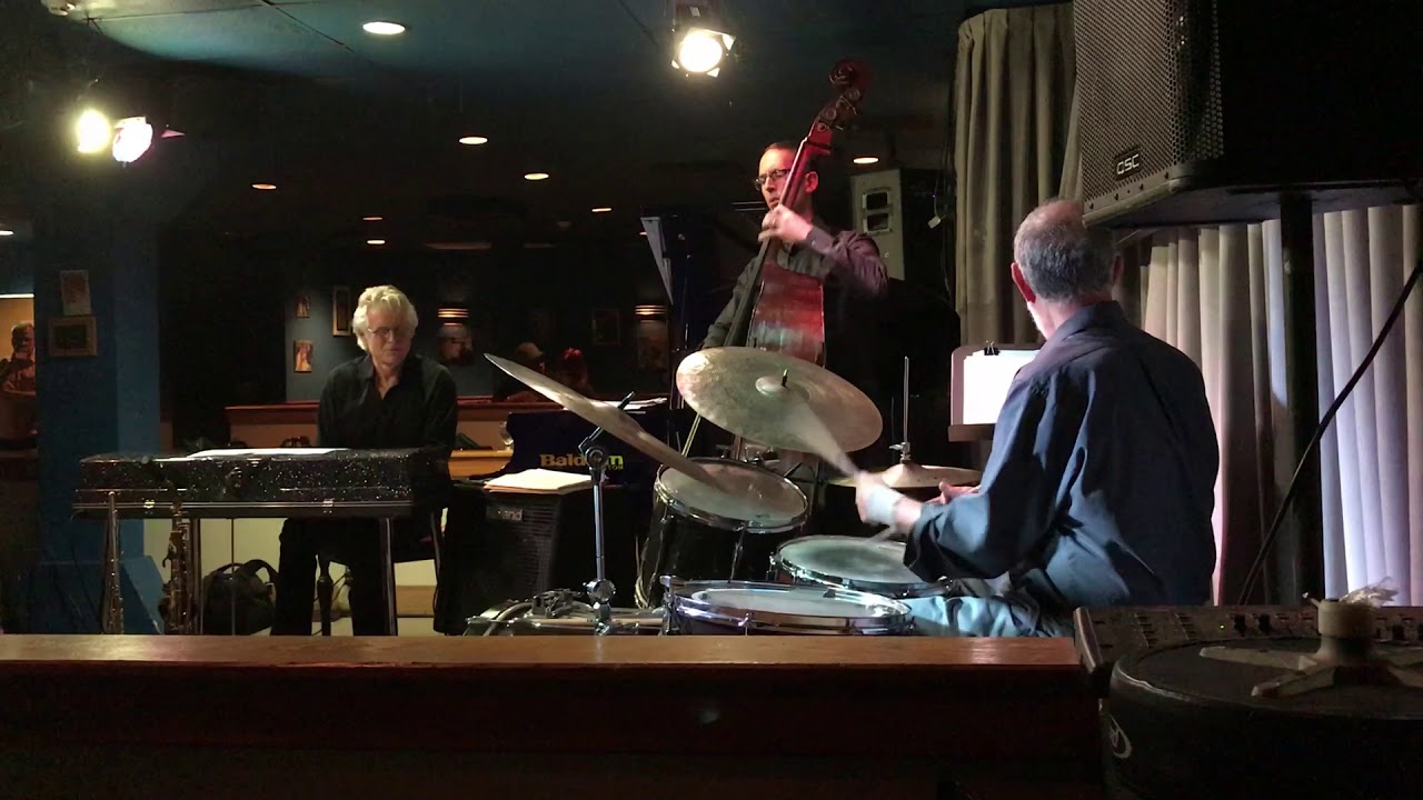 Brian Fielding at Trumpets Jazz Club 10.05.17 YouTube