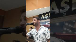 Serkan Acar - Siyah Saçlar Kıvır Kıvır Tarada Kız Yana Devir