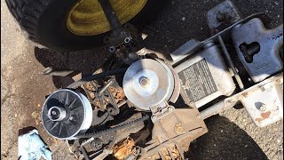 Deere 105 plastic transmission. Live