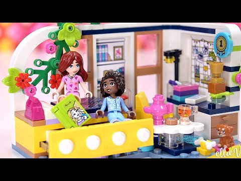 Aliya's bedroom has cozy cottagecore vibes and it's perfect Lego Friends 2023 build & review