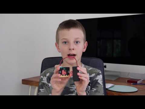 Micro:Bit lesson 1: using the show string block in the makecode editor