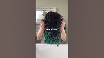 Do you experience this curly hair problem￼? Here’s a hack✨ #curlyhair #curly #hairhacks