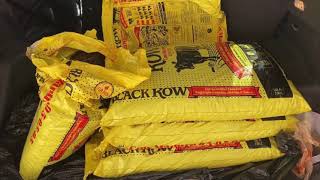 ~Beware~ Top Soil |Mulch in Kow Manure Bags
