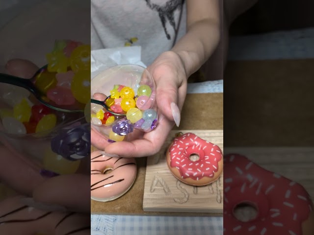 【ASMR】手作りパンはいかが？　スクイーズ　ネイルタッピング　#asmr #shorts #睡眠