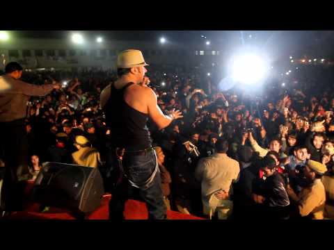 Yo Yo Honey Singh and Mafiamundeer at Deen Dayal Upadhyaya College Delhi – Part 1 mp3 ke stažení