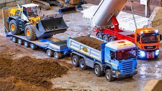 Fantastic RC Construction Site RC Excavators Dump Trucks Working Hard