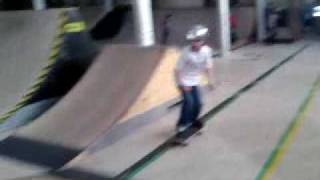 Josh´s:Double Kickflip Gap Bail