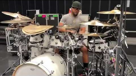 🔥 Tony Royster Jr back in the saddle. Sound check. Drum warm-up. #tonyroysterjr #drums #drumcover