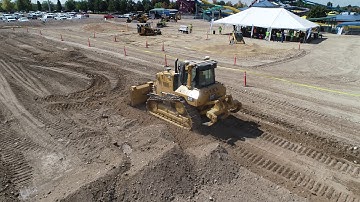 Customer demo of Trimble Earthworks D6N
