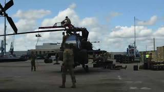 Amerikaanse Helikopters In De Rotterdamse Haven