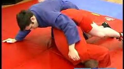 Advanced Sambo Martial Arts : The Rolling Knee Bar Move in Sambo Martial Arts