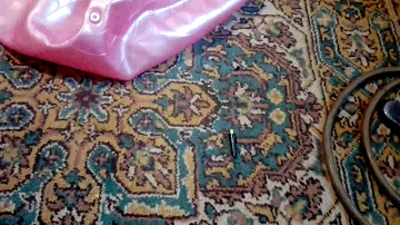Как накачать мяч для фитнеса