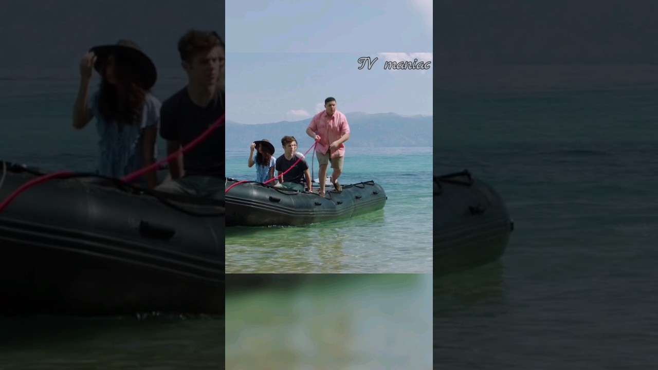 Luke Hailey Manny and Alex get stuck on an island. Not even hot birds. | #modernfamily s09e01