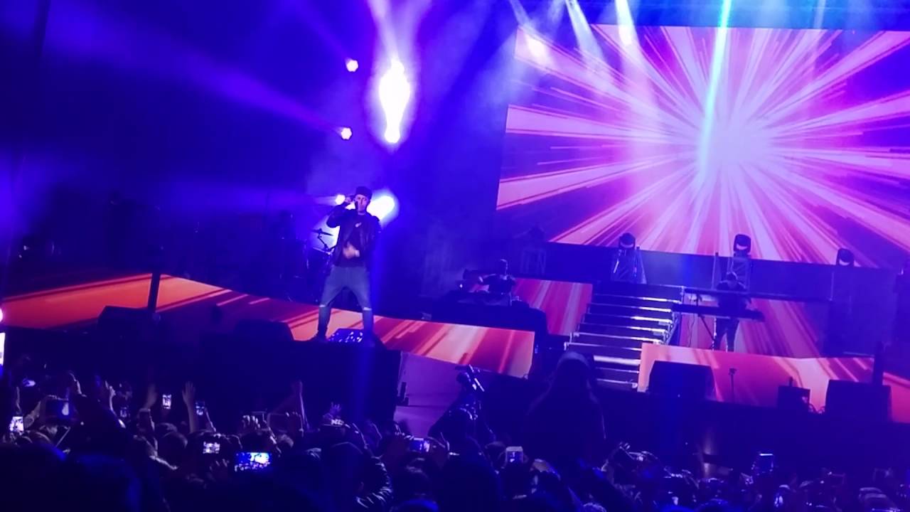 37 Tumba la casa Nicky Jam en Juntos en concierto 7 YouTube