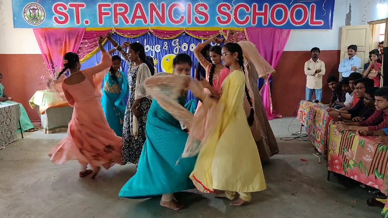 9th girls dance for farewell - YouTube