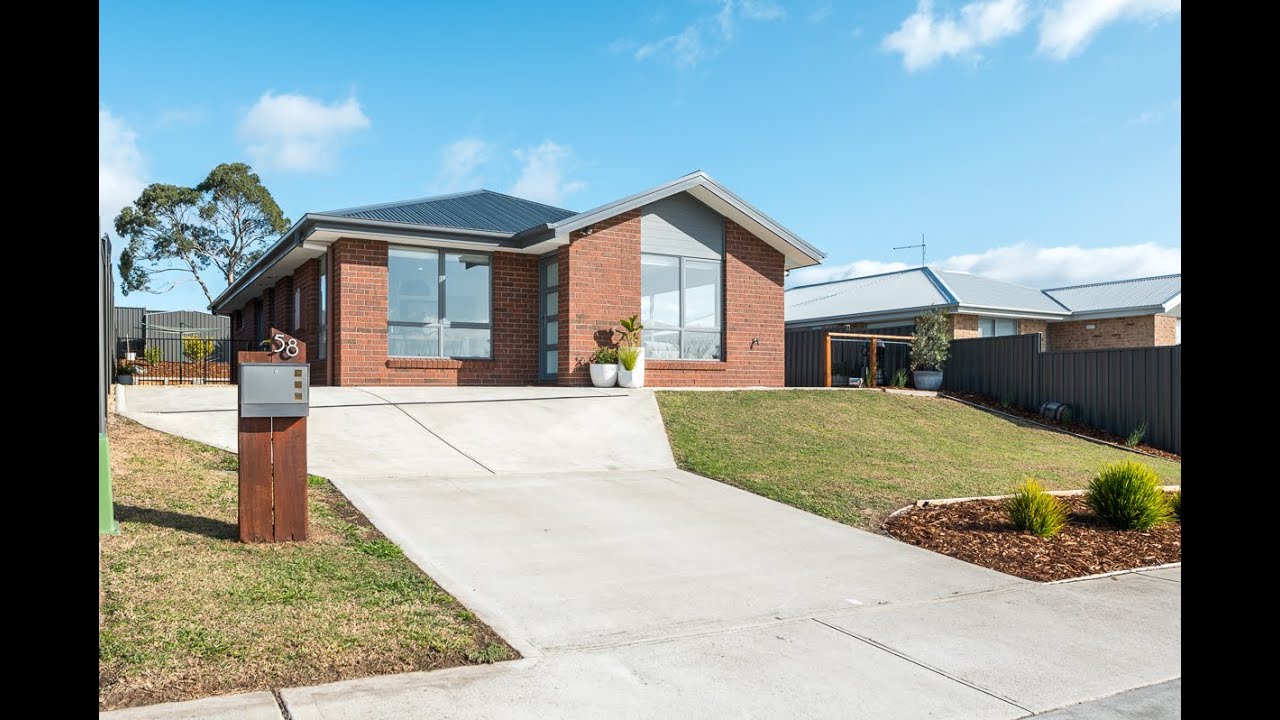 58 Midway Point Esplanade, Midway Point, Kelly Fall & Jo Brownless