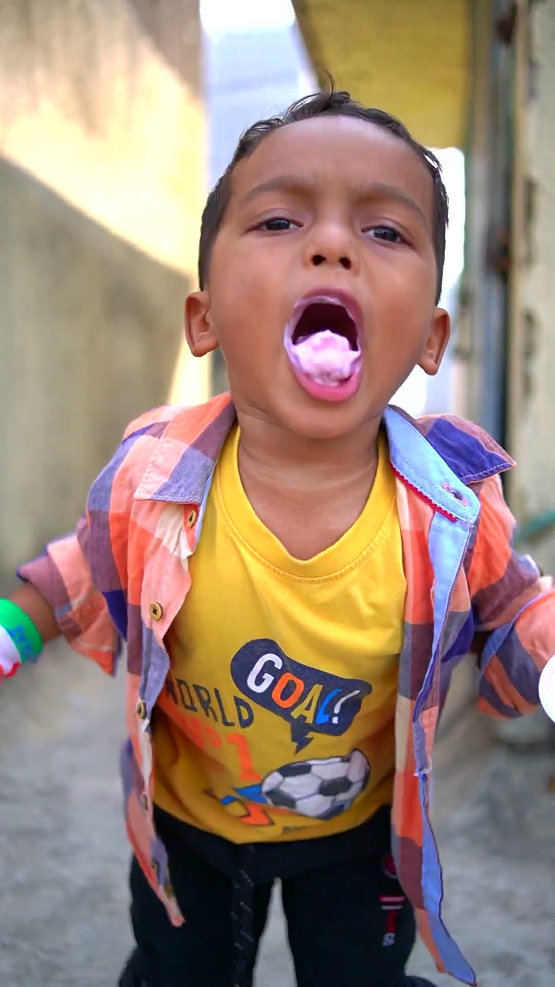 Arhaan ko icecream pasand nahi  ??#shorts #arhaankimasti #funnyshorts