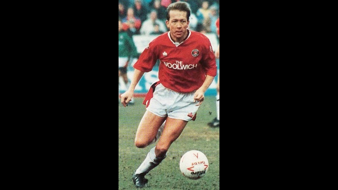 Charlton Athletic Midfielders No.3 Alan Curbushley