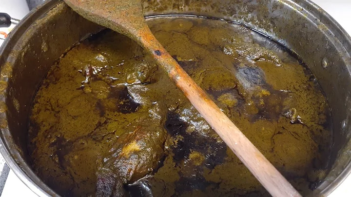 How to cook Edo/Benin bitter leaf soup/ Edo black soup recipe 😋
