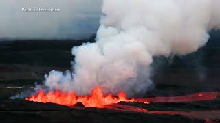 Hawaii volcano eruption: Lava from Mauna Loa is less than 4 miles from a key Big Island highway