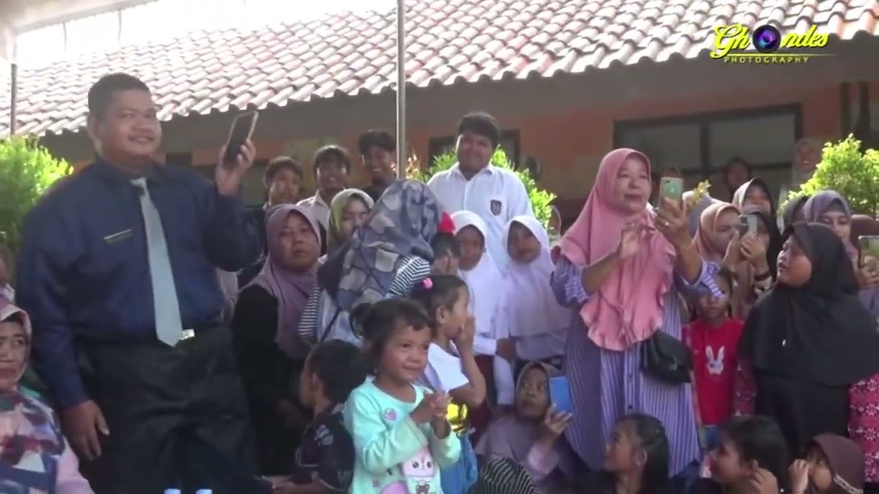 UPACARA ADAT PELEPASAN SISWA-SISWI KELAS 6 SDN SUKAMULYA PUSAKANAGARA SUBANG TAHUN 2022 2023