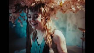 beabadoobee - Beaches (Official Video)