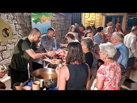5. "MEETeatING MEDITERRANEAN", kulinarstvo i tombola pod "Ložu" (Bol - Brač)