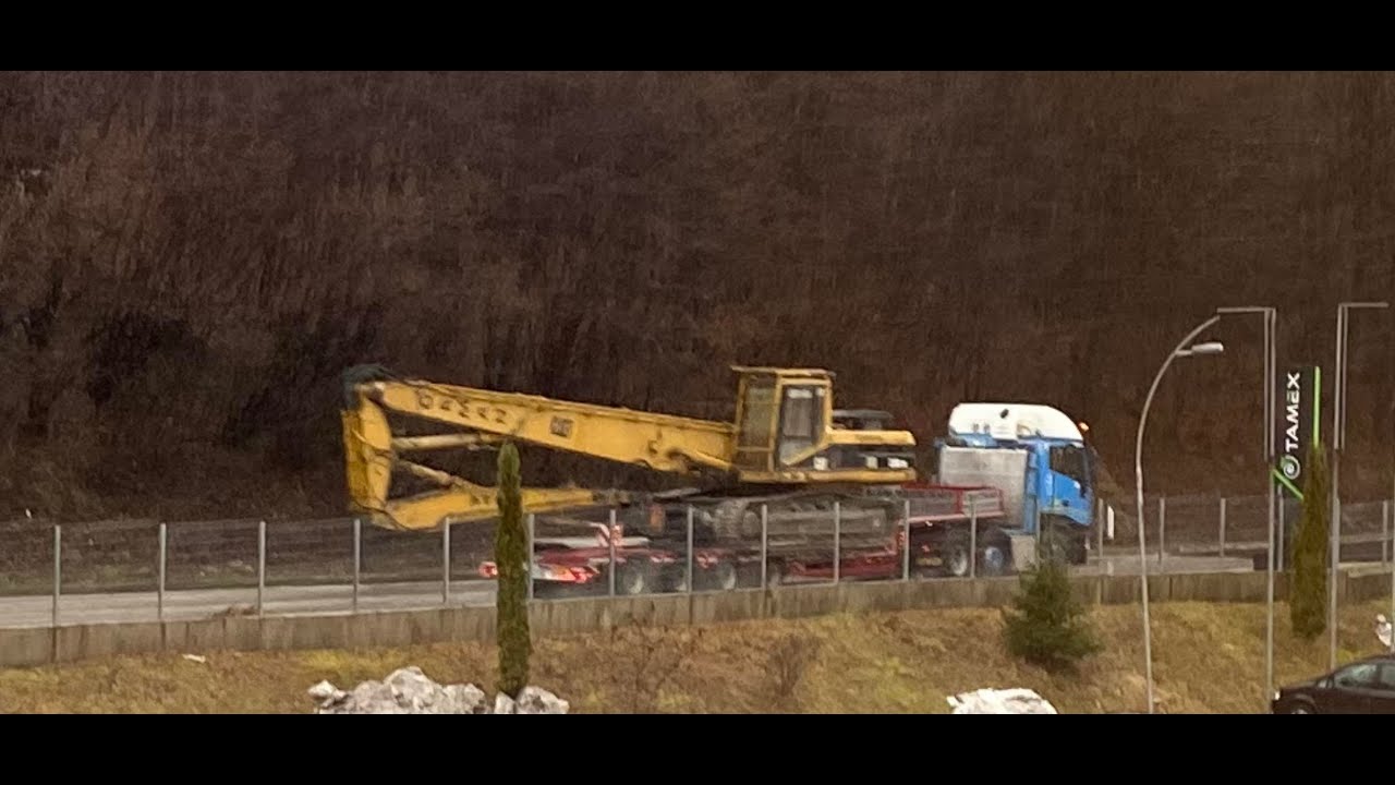 Specijalni Transport CAT 330 UHD  Orman doo Kiseljak