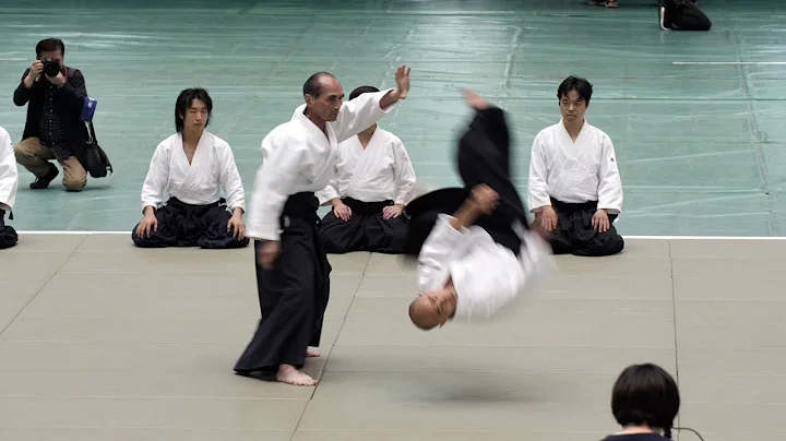 Aikido Hiroshi Tada - 56th All Japan Aikido Demons...