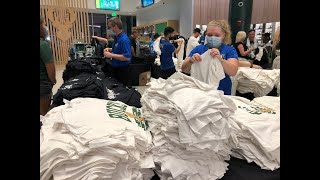 Fans grab Bucks championship gear at Deer District Pro Shop | FOX6 News Milwaukee