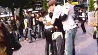 Free Hugs - Shibuya Tokyo - another True Story