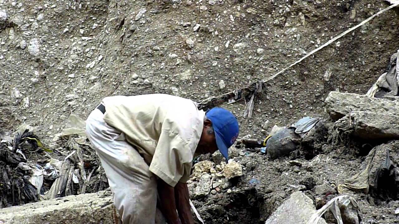 Los Mineros de la zona 3.Avi