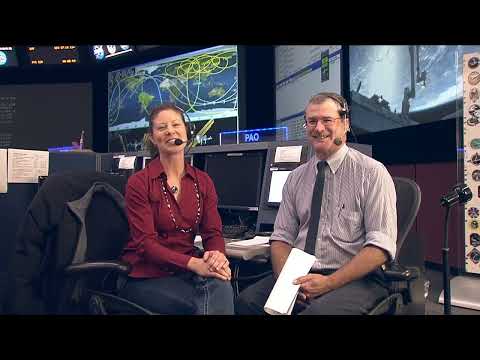 Astronaut Connects With