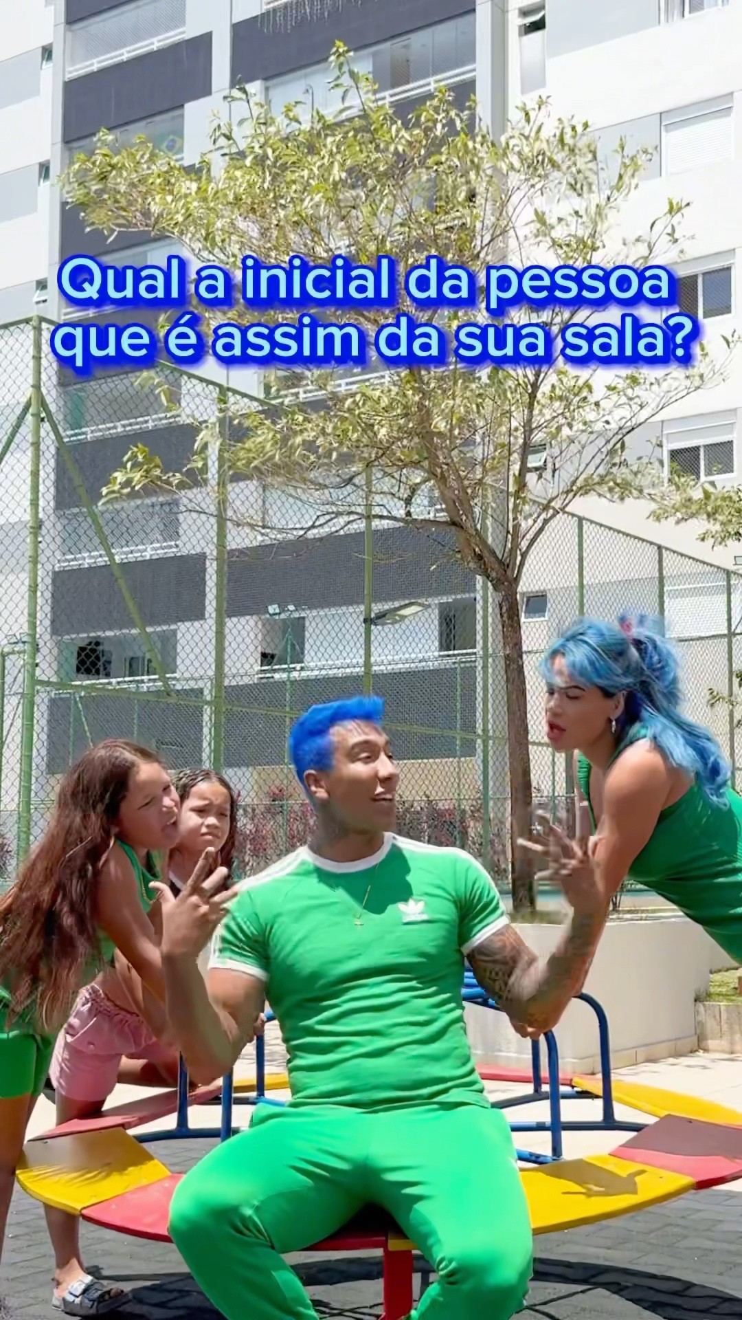 Me digam nos comentários:??​⁠@mayca.brasil #dublagem #humor #roblox #funny #funnymemes