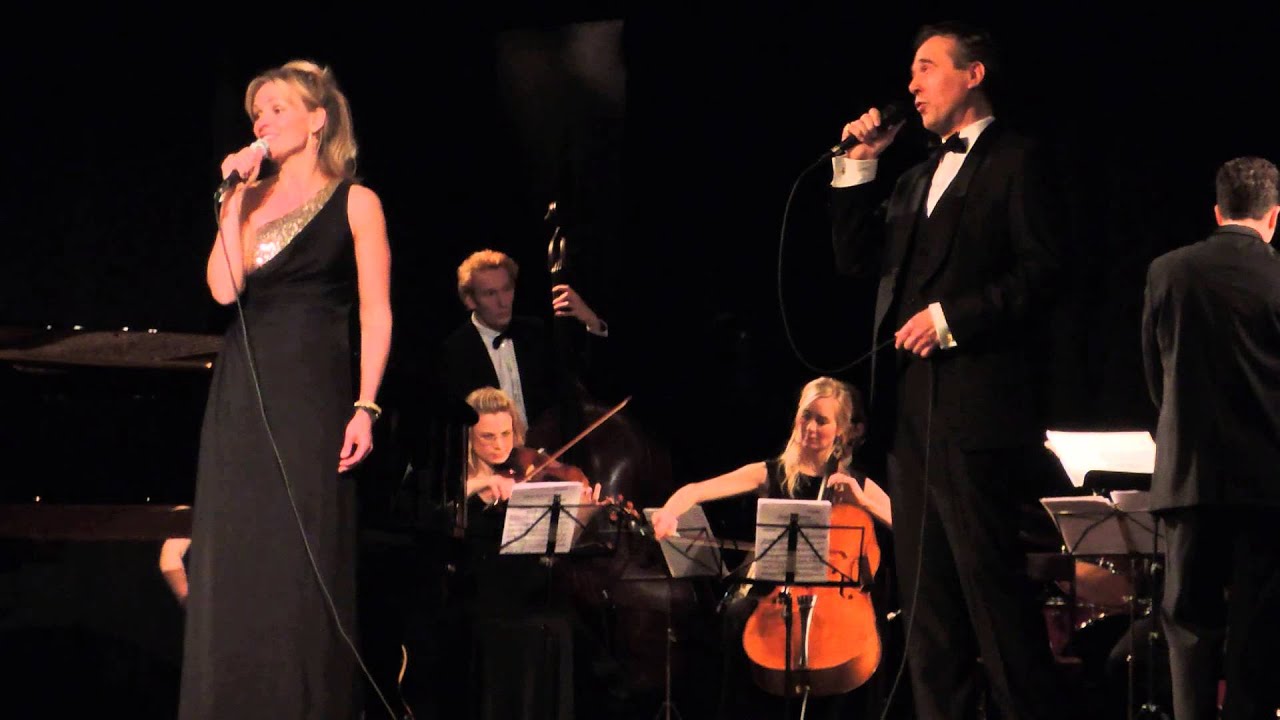 Danmark, mit fædreland med Susanne Elmark og Flemming Enevold