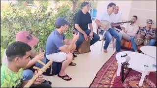 صوامط امازيغية من فن تاروايسيت في جلسة موسيقية بفيلا اورتي ايت هاديFattah Abou.....