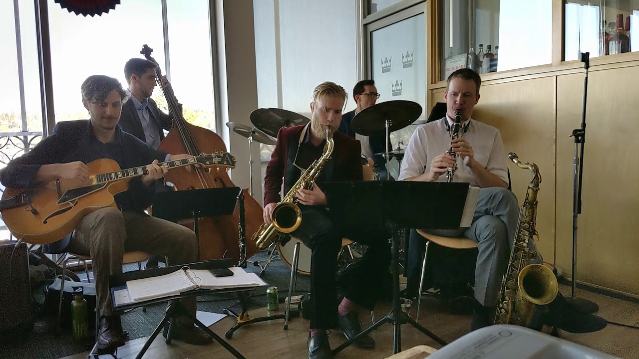 Jeep is Jumpin' - Victor Horky's Silk Road Swing