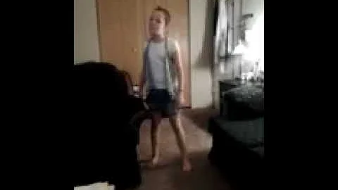 Isabelle McDonald singing Ariana Granda - Problem